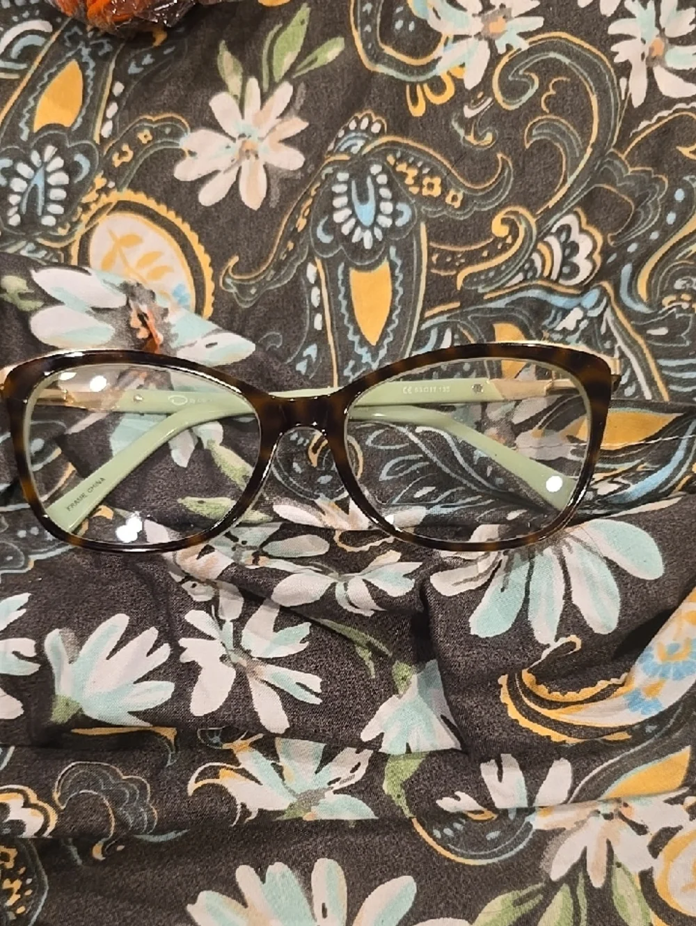 Euc Tortoise shell Women's Fashion Eyeglass Frames Oscar De La Renta